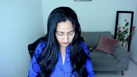 Carolina online show from September 2025 11:10:01 AM