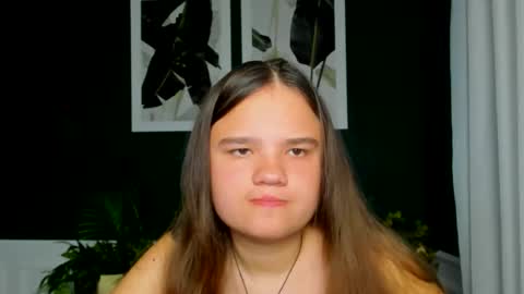 adelecruzz online show from May 2026 11:59:02 AM