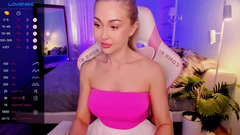 Snapshot of adeleroberts chatting on June 2026 02:06:01 AM Adele online show from June 2026 02:06:01 AM