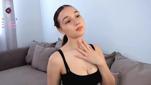 Snapshot of adelexx_zll chatting on February 2026 05:13:02 AM adelexx_zll online show from February 2026 05:13:02 AM