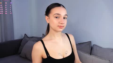 Snapshot of adelexx_zll chatting on February 2026 05:15:01 AM adelexx_zll online show from February 2026 05:15:01 AM