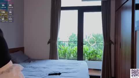 Snapshot of adelia_ntmu chatting on October 2025 01:24:02 AM Adelia online show from October 2025 01:24:02 AM