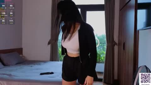 Snapshot of adelia_ntmu chatting on October 2025 01:22:01 AM Adelia online show from October 2025 01:22:01 AM