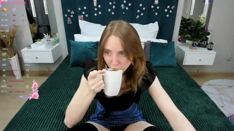 Snapshot of adelina_cowell chatting on January 2025 02:41:01 PM Adelina online show from January 2025 02:41:01 PM