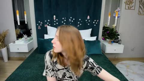 Snapshot of adelina_cowell chatting on January 2025 02:45:01 PM Adelina online show from January 2025 02:45:01 PM