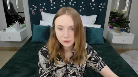 Snapshot of adelina_cowell chatting on January 2025 02:43:01 PM Adelina online show from January 2025 02:43:01 PM