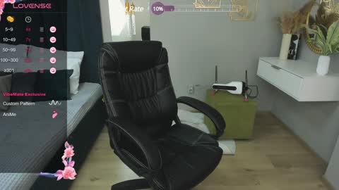 Snapshot of adelina_cowell chatting on February 2025 06:38:01 PM Adelina online show from February 2025 06:38:01 PM