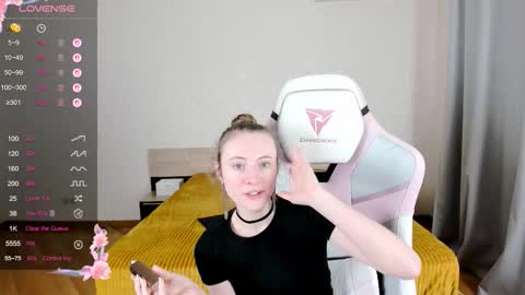 Snapshot of adelina_cowell chatting on September 2025 09:31:01 AM Adelina online show from September 2025 09:31:01 AM