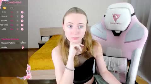 Snapshot of adelina_cowell chatting on September 2025 10:59:01 AM Adelina online show from September 2025 10:59:01 AM