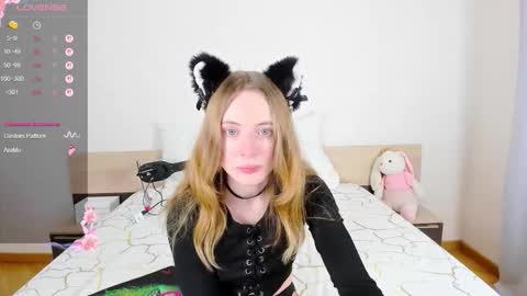 Snapshot of adelina_cowell chatting on October 2025 10:13:01 AM Adelina online show from October 2025 10:13:01 AM