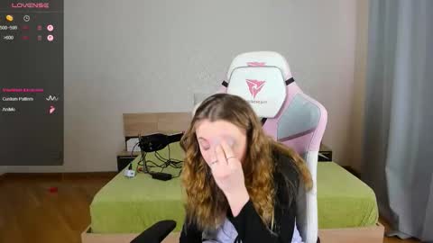 Snapshot of adelina_cowell chatting on November 2025 08:14:02 AM Adelina online show from November 2025 08:14:02 AM