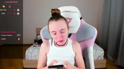 Snapshot of adelina_cowell chatting on November 2025 09:30:01 AM Adelina online show from November 2025 09:30:01 AM