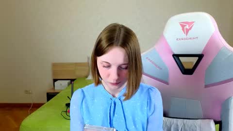 Snapshot of adelina_cowell chatting on February 2026 09:30:01 AM Adelina online show from February 2026 09:30:01 AM