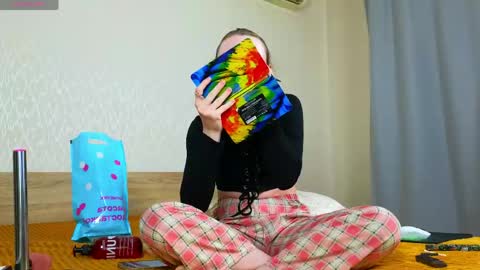 Snapshot of adelina_cowell chatting on May 2026 10:01:02 AM Adelina online show from May 2026 10:01:02 AM