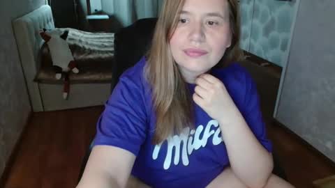 adelinalawson online show from May 2026 04:53:02 AM