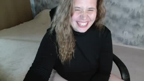 Snapshot of adelinalawson chatting on June 2026 12:22:01 PM adelinalawson online show from June 2026 12:22:01 PM