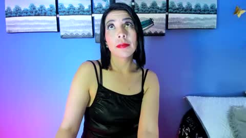 Adelle online show from February 2025 02:05:02 PM