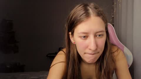 Snapshot of adellqueen chatting on December 2024 10:36:01 PM Adell online show from December 2024 10:36:01 PM