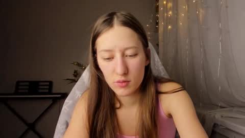 Snapshot of adellqueen chatting on February 2025 10:47:02 PM Adell online show from February 2025 10:47:02 PM