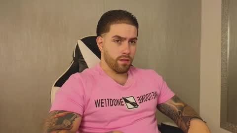 Ades online show from November 2025 12:00:02 PM