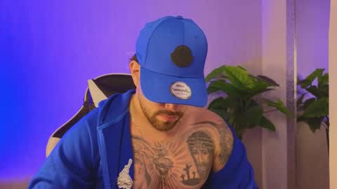 Ades online show from December 2025 11:41:01 AM