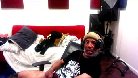 adick_ting online show from January 2025 10:43:01 AM