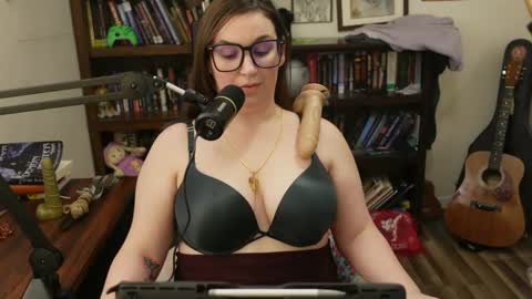 adobe_angel304 online show from December 2024 11:58:01 PM