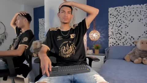 adonis_wb online show from September 2025 08:10:01 PM