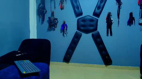 adonisdios online show from April 2026 01:56:02 PM
