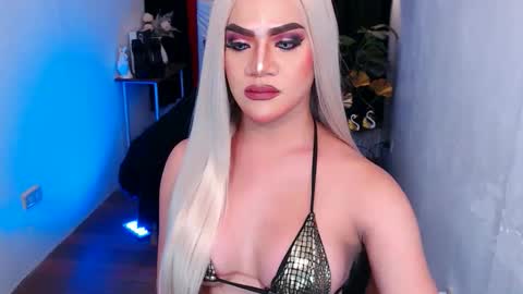 Snapshot of adorable_andrea chatting on December 2024 09:52:02 PM adorable_andrea online show from December 2024 09:52:02 PM