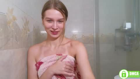 Lia  online show from May 2026 03:13:01 AM