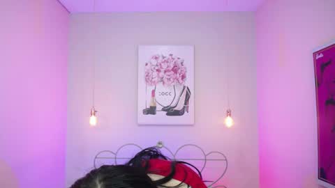 Adri  online show from April 2026 12:07:01 PM