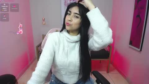 Adri  online show from May 2026 12:11:02 PM