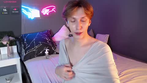 Adrian online show from December 2024 09:06:02 AM