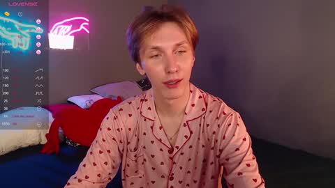 Adrian online show from January 2025 07:37:01 PM