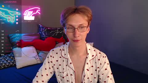 Adrian online show from January 2025 06:41:02 PM