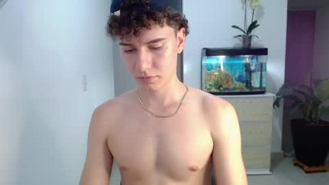 Snapshot of adrian_morelli chatting on December 2024 10:19:01 PM adrian morelli online show from December 2024 10:19:01 PM