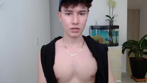 Snapshot of adrian_morelli chatting on December 2024 07:32:02 PM adrian morelli online show from December 2024 07:32:02 PM