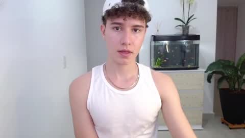 Snapshot of adrian_morelli chatting on December 2024 10:31:01 PM adrian morelli online show from December 2024 10:31:01 PM