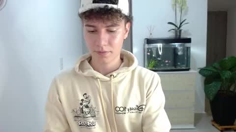 Snapshot of adrian_morelli chatting on December 2024 02:32:01 AM adrian morelli online show from December 2024 02:32:01 AM