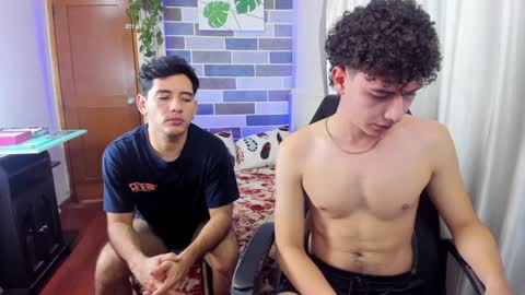 Snapshot of adrian_morelli chatting on December 2024 08:25:02 PM adrian morelli online show from December 2024 08:25:02 PM