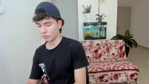 Snapshot of adrian_morelli chatting on January 2025 06:32:01 PM adrian morelli online show from January 2025 06:32:01 PM