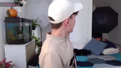 Snapshot of adrian_morelli chatting on October 2025 07:03:01 PM adrian morelli online show from October 2025 07:03:01 PM