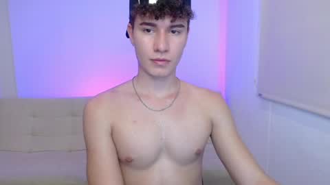 adrian morelli online show from May 2026 07:22:01 PM