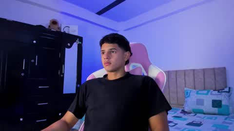 ADRIAN online show from March 2026 06:58:01 PM