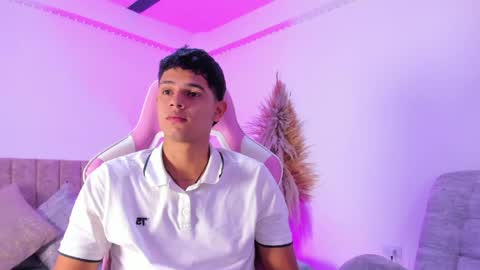 ADRIAN online show from May 2026 06:37:01 PM