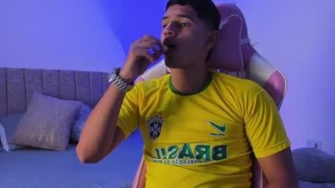 ADRIAN online show from May 2026 01:03:02 AM