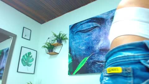   online show from January 2025 02:45:01 PM