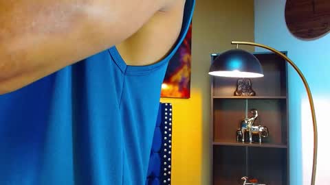   online show from February 2025 03:38:01 PM