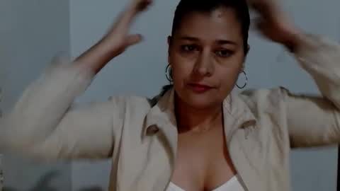 Adriana milf online show from September 2025 04:58:02 AM